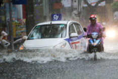 Multiple Hanoi areas hit by heavy rains