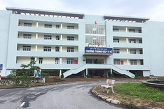 Medical school faces shut down due to lack of students