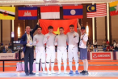 Vietnam wins gold medal in fencing at SEA Games 32