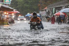 HCM City to face consecutive rainy spells this month