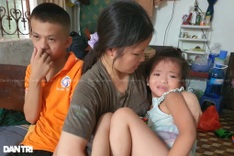 Poor woman seeks help for save children