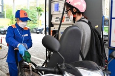 Petroleum prices soar