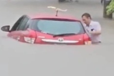 Heavy rain ravages northern province