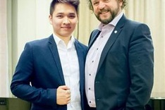 Vietnamese young boy wins international music contest