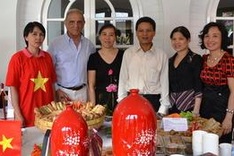Vietnam attends fundraising event in Malaysia