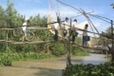 Dangerous bridge scares pupils away from school