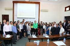 Havard president visits Fulbright University Vietnam