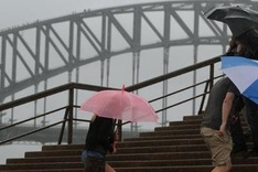 Thousands told to evacuate as floods hit Australia