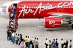 AirAsia signs deal for new low-cost carrier in Vietnam