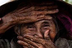 French photographer promotes ethnic cultures