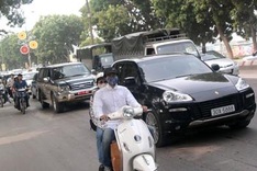 Hanoi to upgrade major road to airport