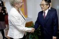China ex-minister given suspended death sentence
