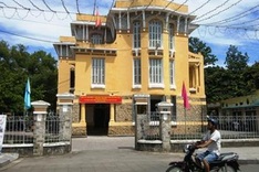 Hue plans museum street
