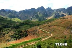 More prehistoric vestiges discovered in Dong Van Karst Plateau