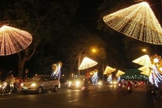HCM City shines bright to welcome New Year