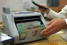 State bank further lowers lending interest rate