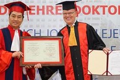 German MD awarded Vietnam honorary doctorate