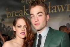 'Twilight' stars eye new life after vampire saga