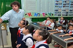 MoET issues criteria to evaluate English textbooks