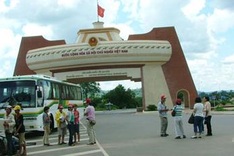 Vietnam, Thailand to open road route