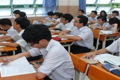 University entrance exam students opt for online courses