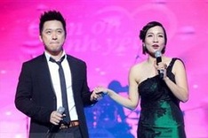 Pop singer closes Facebook following scandal