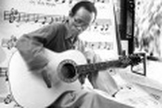 Trinh Cong Son shows to raise funds for AO kids