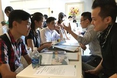 Fulbright provides free English training for 40 teenagers