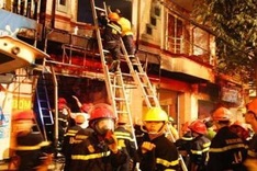 Five die in bike seat cover shop