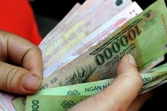 Senior management forced to take rock-bottom wages