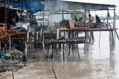 2,000 households along rivers to be relocated