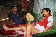 Poor woman struggling with bone cancer during pregnancy