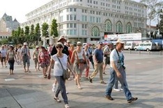 Vietnam welcomes over 2.86 million foreigners in 2 months