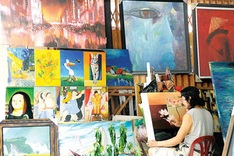 Flourishing market for art reproduction in Vietnam