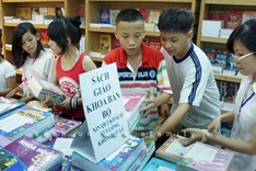 MOET admits problems with textbooks, needs more time for reconsideration