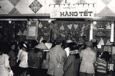 Photos recall Vietnamese Tet pre-doi moi