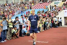 Impressive Arsenal debut at My Dinh Stadium