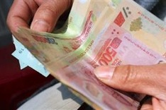 State employees get pay raise