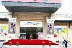 Hanoi Art Mart makes its debut