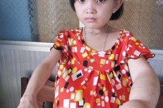 Young girl in Bac Lieu struggles with strange disease