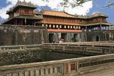 Hue moves to attract more tourists