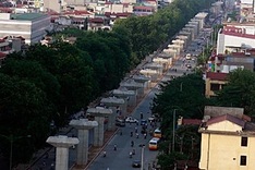 Work resumes on Hanoi's skytrain project