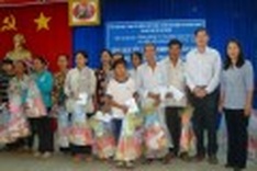 HCMC spends $15 million caring for the poor during Tet