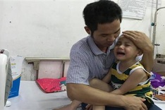 Little boy in Nghe An battling cancer