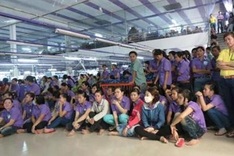 Thousands of workers go on strike in HCM City