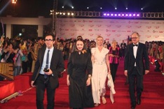 Movie-makers take hats off to digital