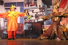 Private drama faces hardship