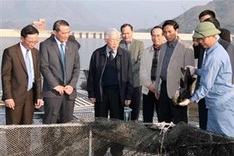 Party leader pays visit to northern province on economic mission