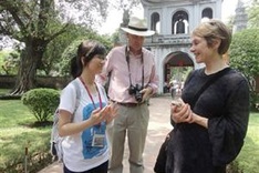 Student volunteers give free tours in capital