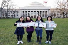 Vietnam ranks sixth among students studying in the US